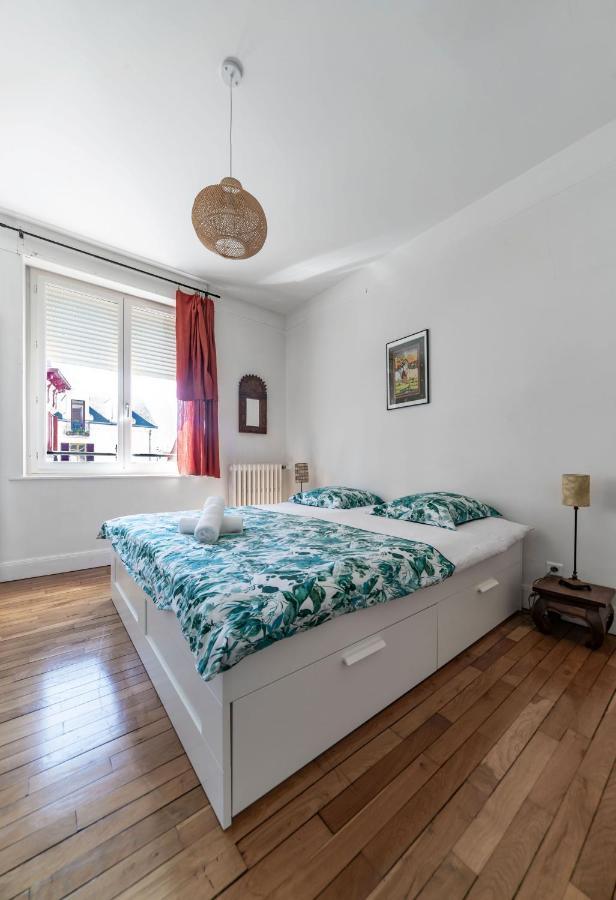 Le Belfort - Grand Appartement Avec Terrasse Et Parking Prive Vichy Eksteriør bilde