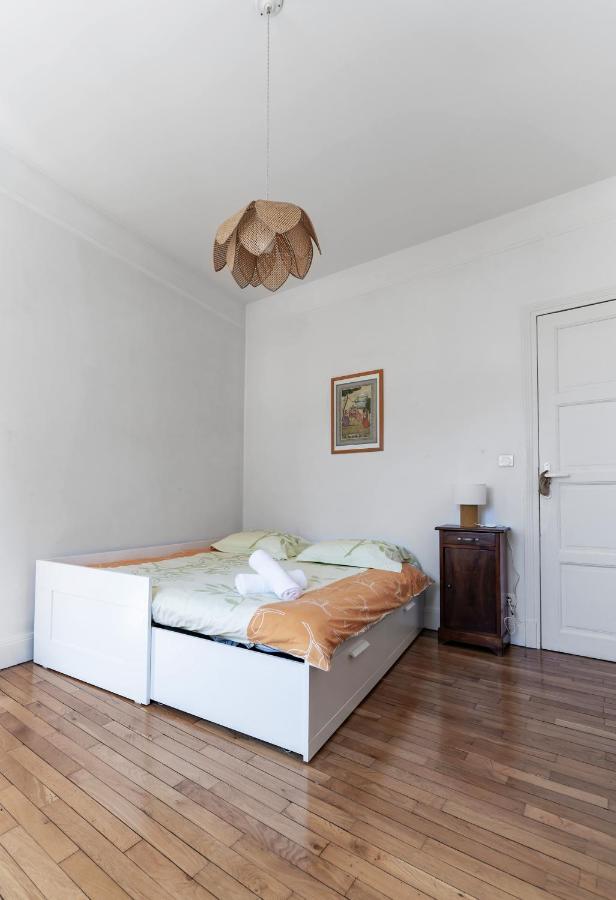 Le Belfort - Grand Appartement Avec Terrasse Et Parking Prive Vichy Eksteriør bilde